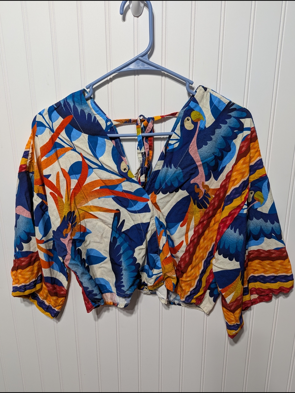 Cropped Parrot Print Blouse in Blue & Multicolor